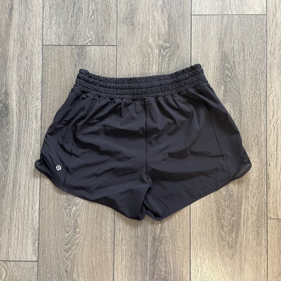 Lululemom Hotty Hot High-Rise Lined Short 4" - Picture 4 of 4